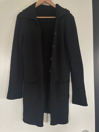 Schwarze Strickjacke Grösse S -50 % Wolle