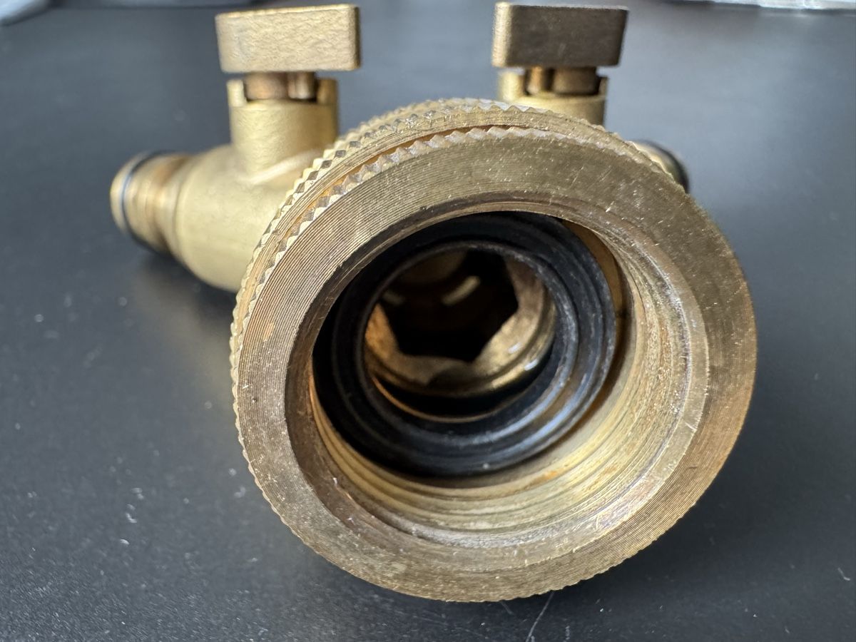 Rubinetteria: bevo Zweiwegeventil Messing - Manufactum - NP 42.90 – Nuovo (secondo la descrizione) da St.Gallen venduto da Isnisodo 5