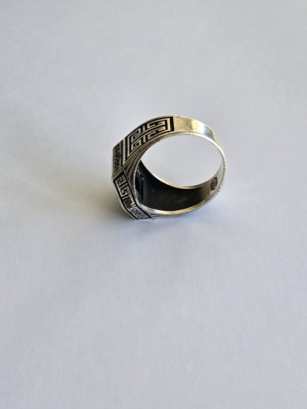 Onyx Ringe: Bague en argent, Onyx, taille 63 – Neu und originalverpackt aus Neuchâtel von NIDAVELIR 2
