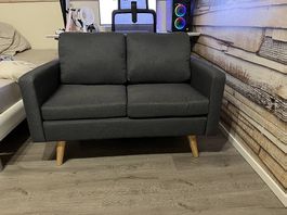 Kleines 2-Sitzer Sofa zu verkaufen