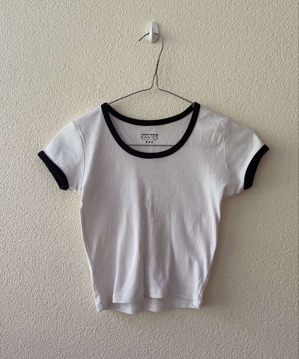 Tally Weijl T-Shirts: Crop top bianco – Gebraucht aus Gordola von arizi_shop