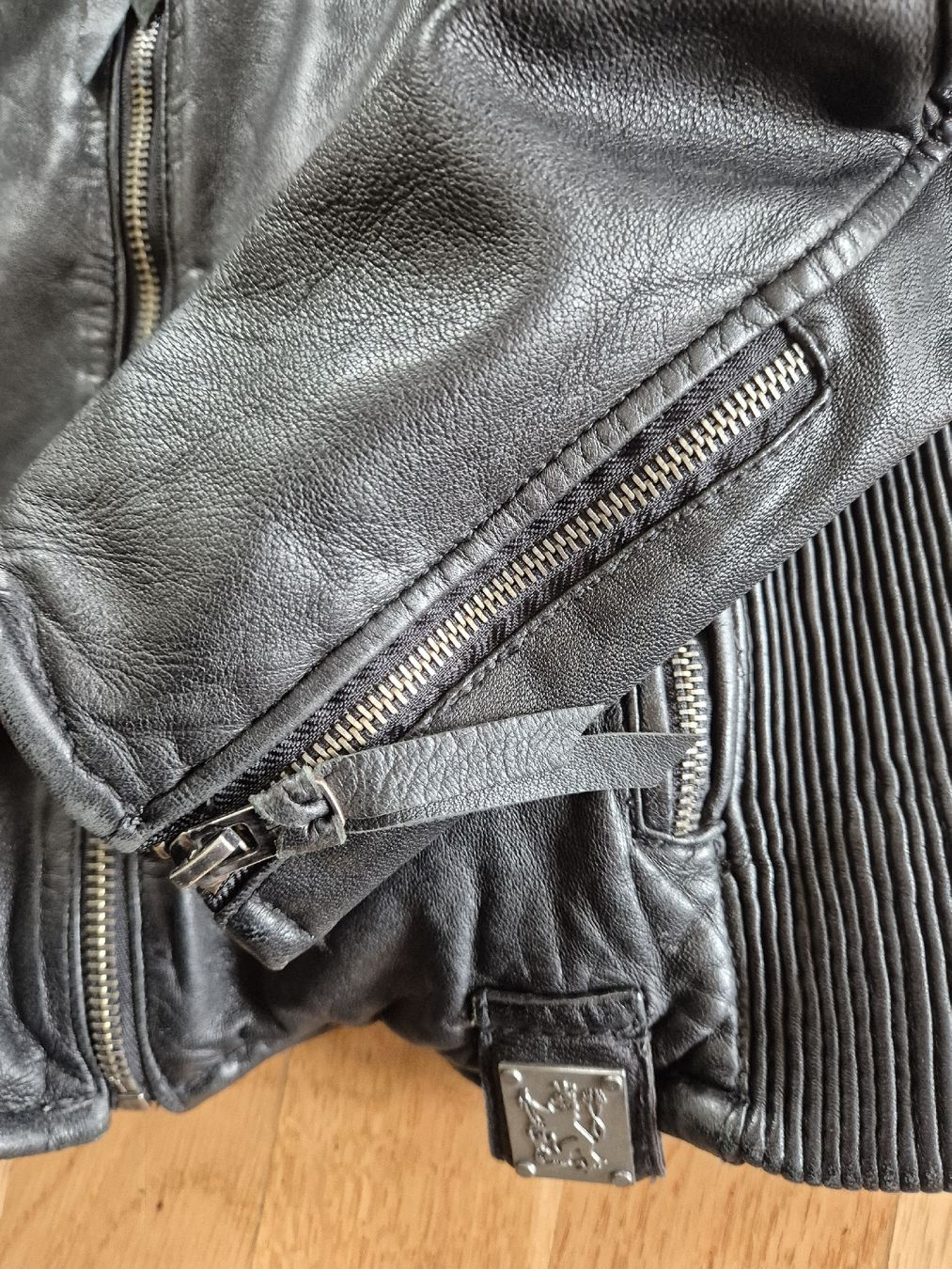Giacche: Tigha Lederjacke schwarz – Nuovo (secondo la descrizione) da Kriens venduto da Sk8punk7 2