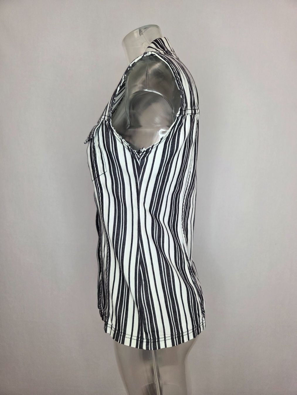 Gilet & Giacche senza maniche: Maniak Gothic Weste 90er - M – Usato da Bern venduto da -Aniko- 1