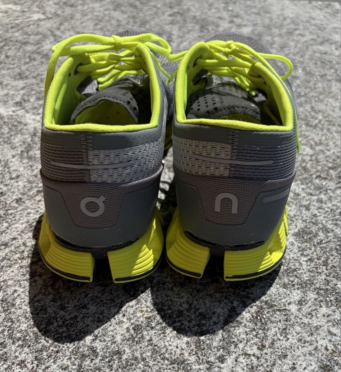 On Chaussures hommes: ON CLOUD Laufschuhe gr.40.5 – D'occasion à Maggia par johannaf01 5