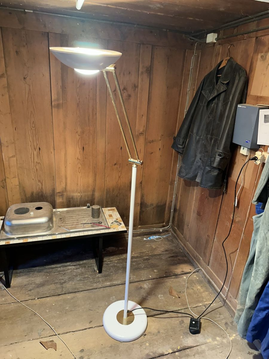 Lampade: Halogen Stehlampe ab 1.- – Usato da Gasel venduto da AjguenS