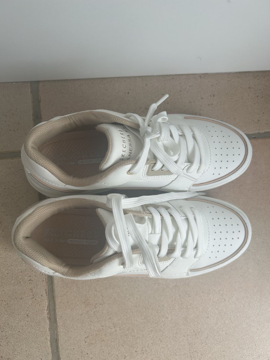 Skechers Scarpe da donna: Skechers Trainingschuhe gr.38 – Usato da Winznau venduto da PrettyPrincess__ 2