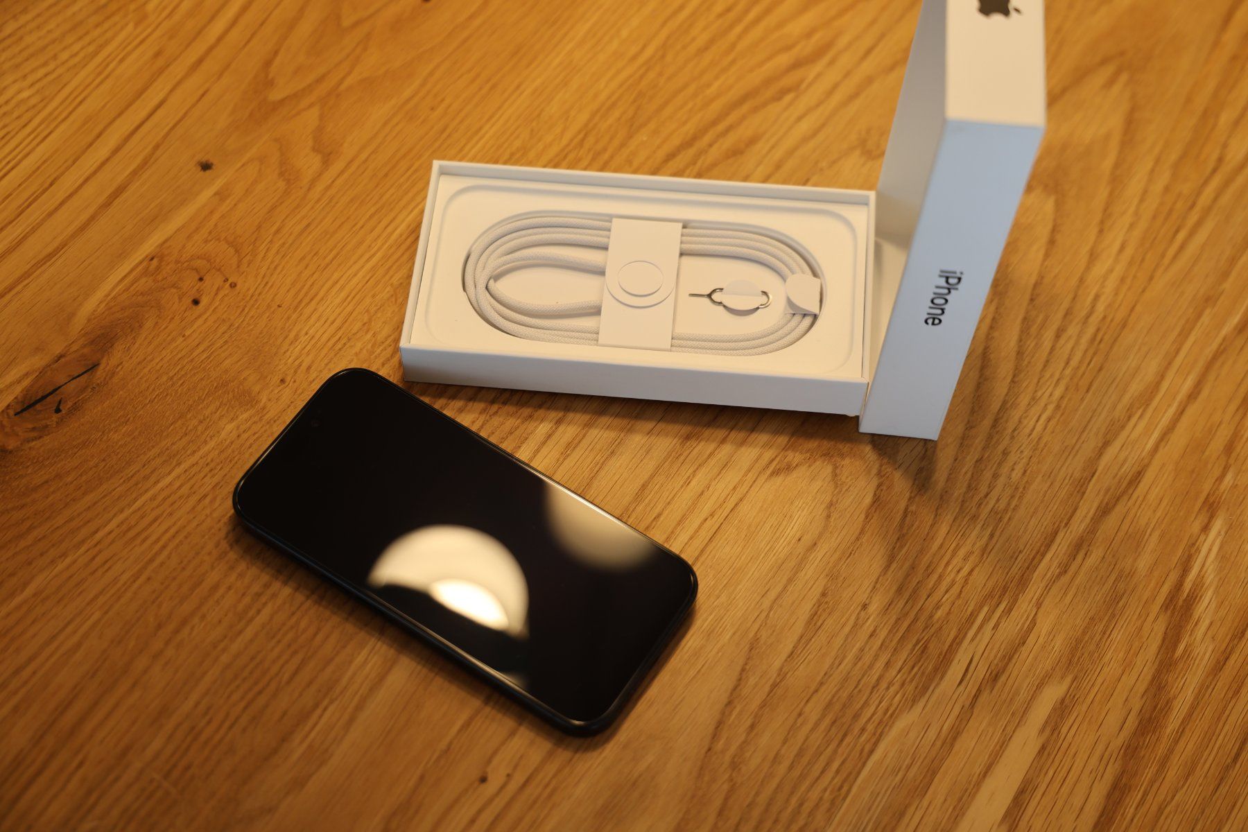 Apple Telefoni cellulari / Smartphones: Apple iPhone 16 Pro | 128GB | Black Titanium – Usato da Belp venduto da neno24 1