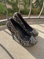 Damen Pumps mit Spitzenmuster – Grösse 36