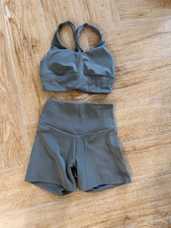 Sportset Oysho Gr XS Top Zustand