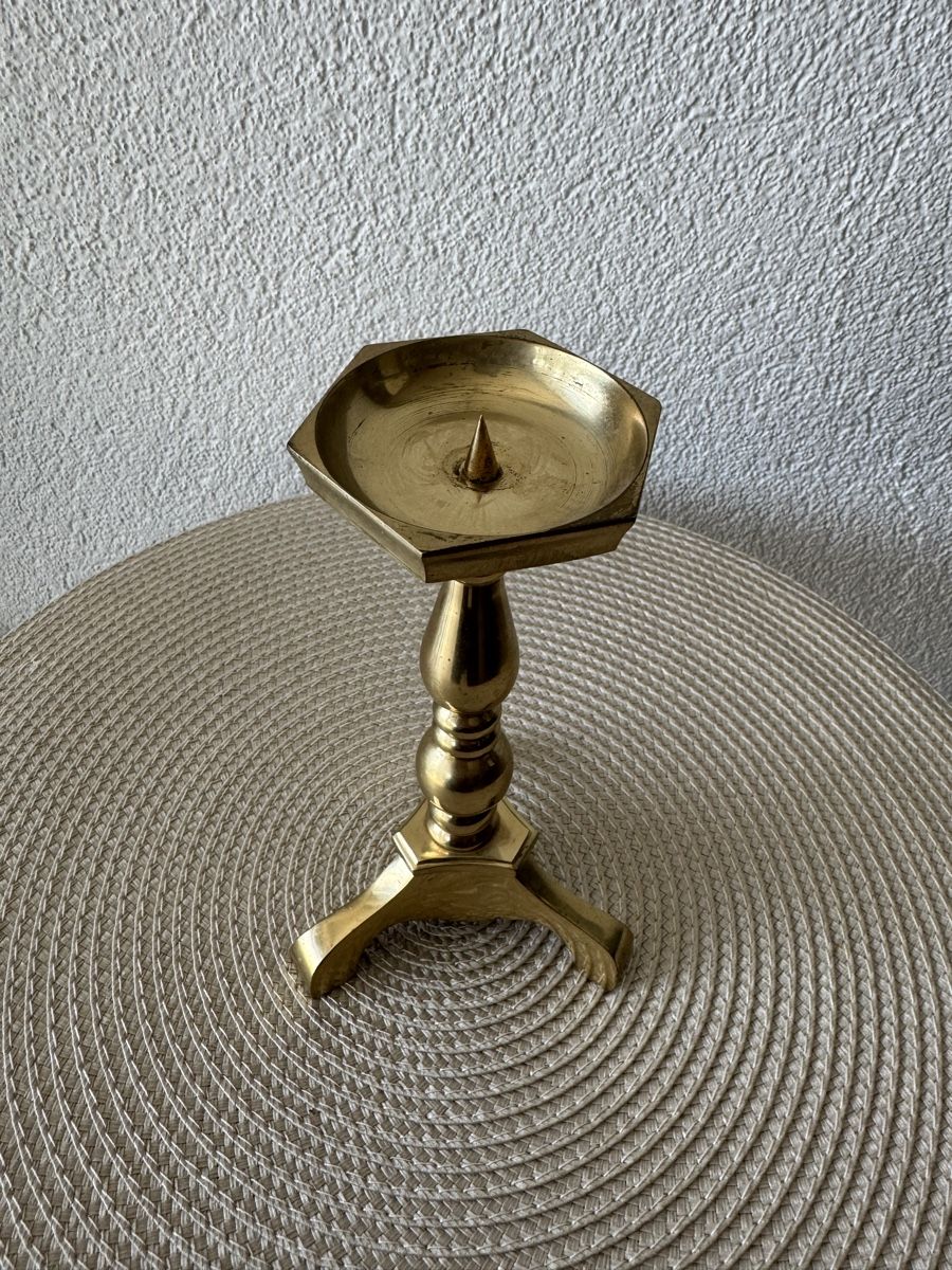 Portacandele: Massiver Messing Kerzenhalter – Usato da Balsthal venduto da Narulya 1