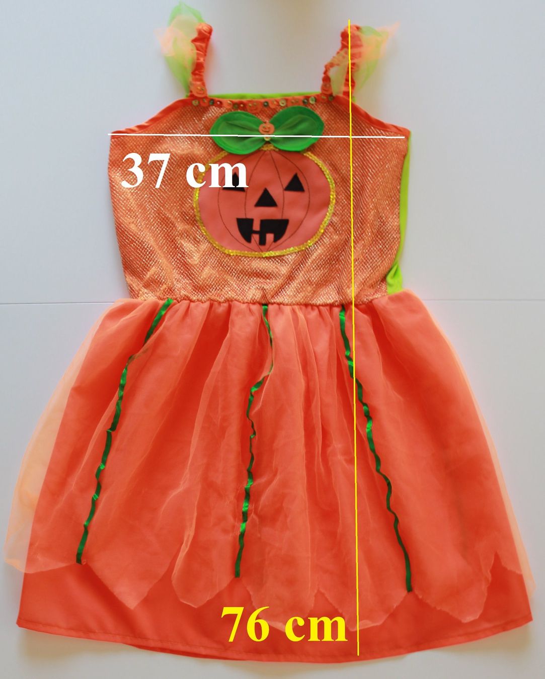 Costumi: Costume sorcière / Hexe t. 140 – Usato da Peseux venduto da CoolShoping 2