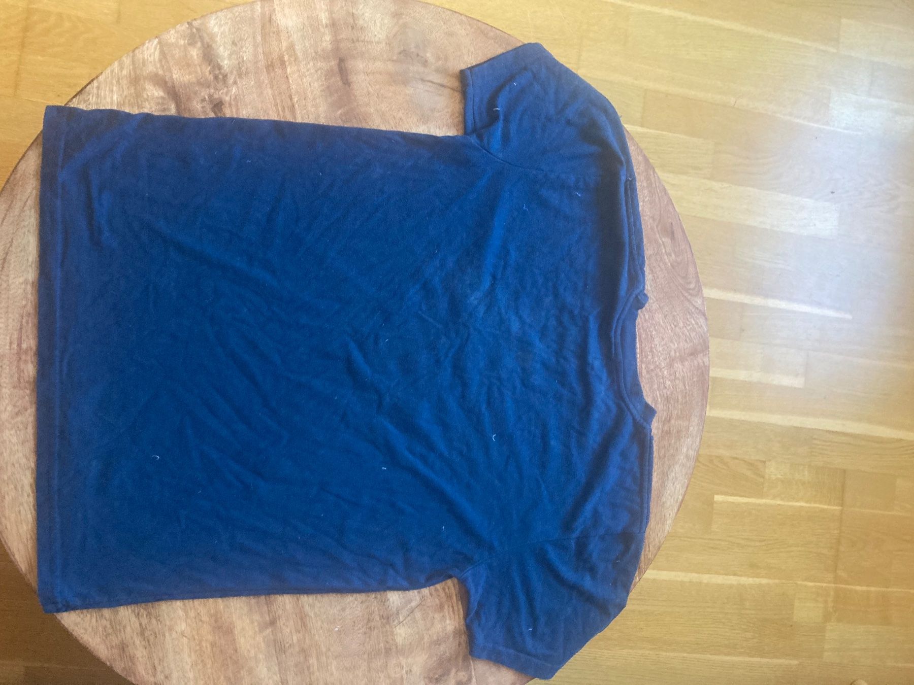 T-shirt: T-shirt blau Inka – Usato da Basel venduto da pot_sv8k 1