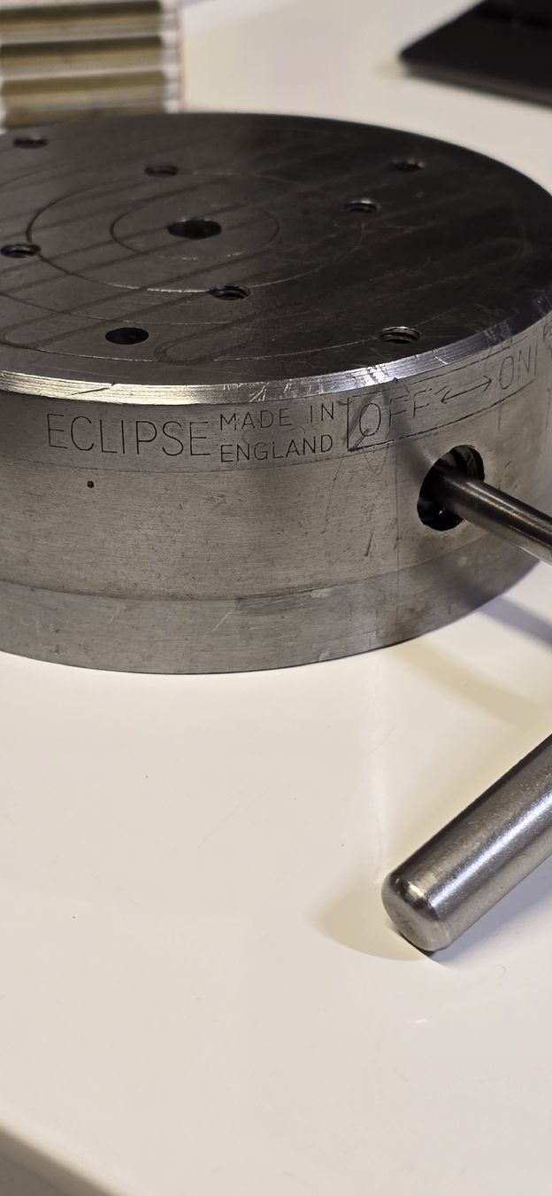 Calamite: Eclipse Permanent Magnet Chuk – Usato da Weiningen ZH venduto da ped_fbx2 1