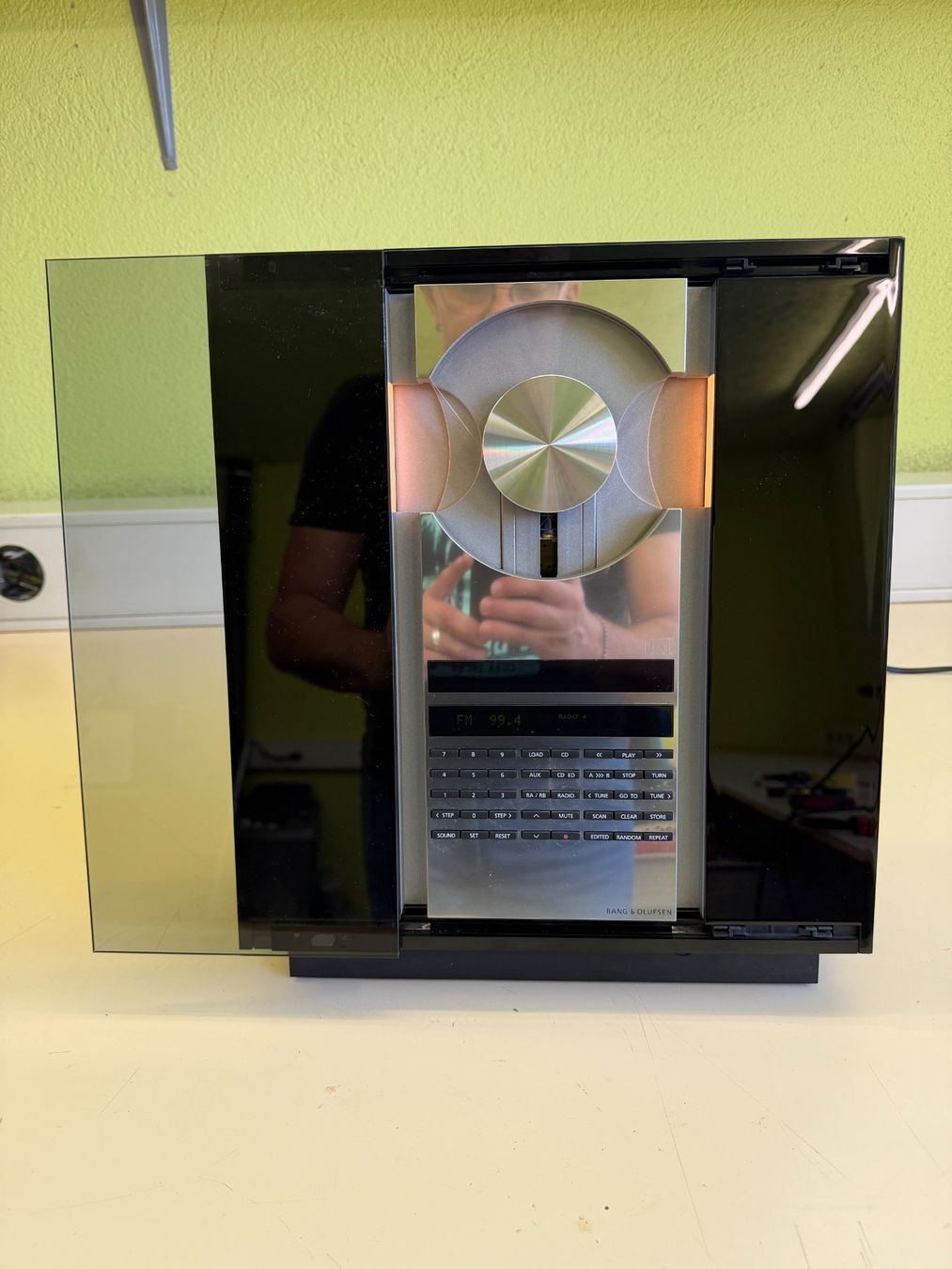 Bang & Olufsen Sistemi audio & multimediali: Bang&Olufsen Beocenter2300 type 2611 – Difettoso da Bex venduto da 1_style 1