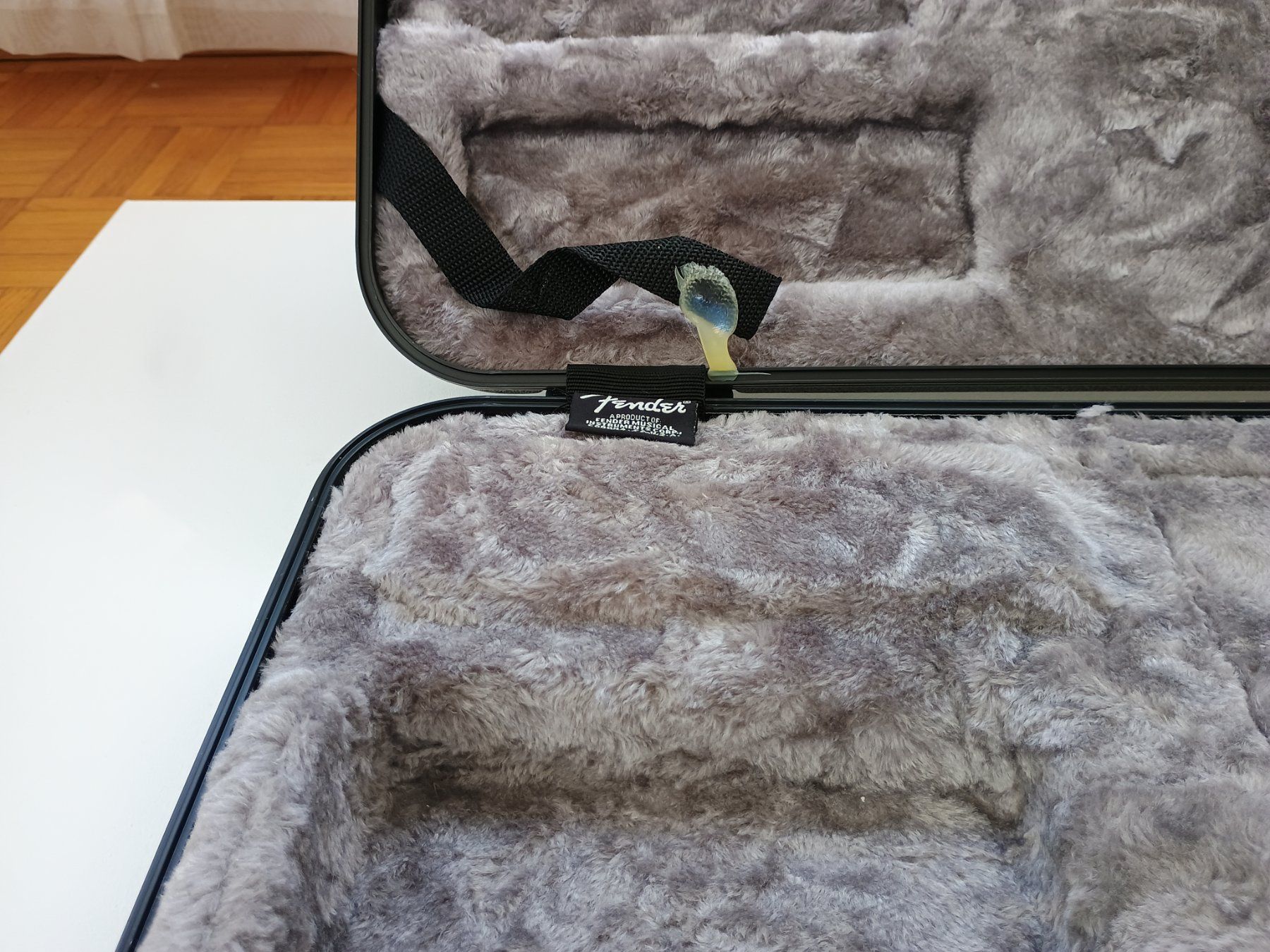 Covers & Schutzfolien: Deluxe Case - Stratocaster/Telecaster – Gebraucht aus Sion von zWild 5