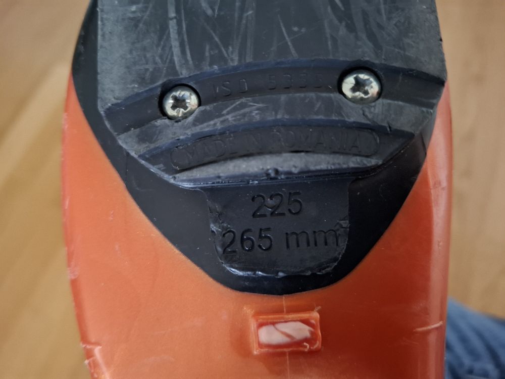 Rossignol Chaussures garçon: Rossignol Comp J Skischuhe, Grösse 22.5, Top Zustand! – D'occasion à Baar par Jhonny18 2