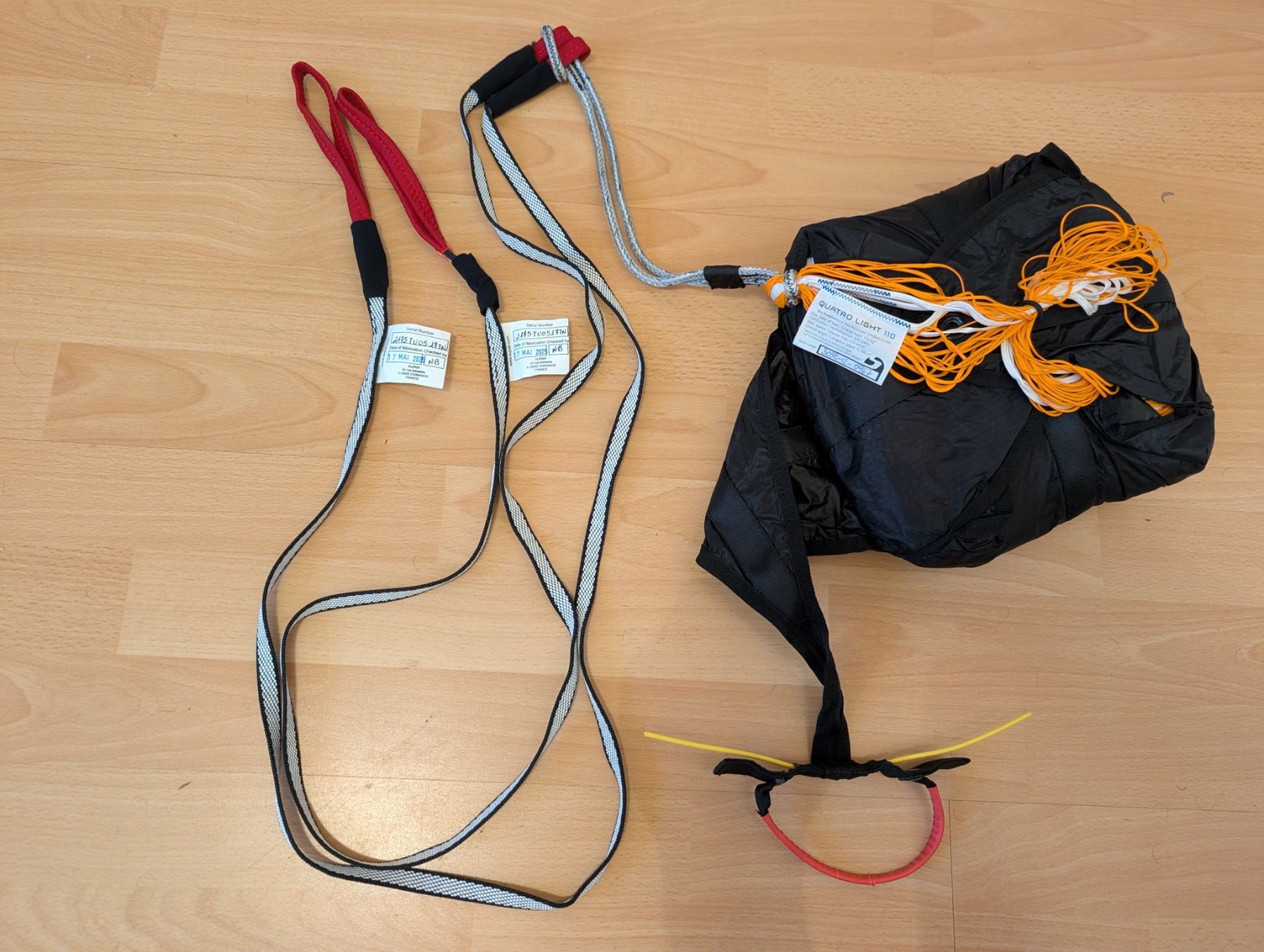Sport dell'aria & Aquiloni: Parachute secour - Quatro light 110 – Nuovo (secondo la descrizione) da Nyon venduto da slu_8zvg 1