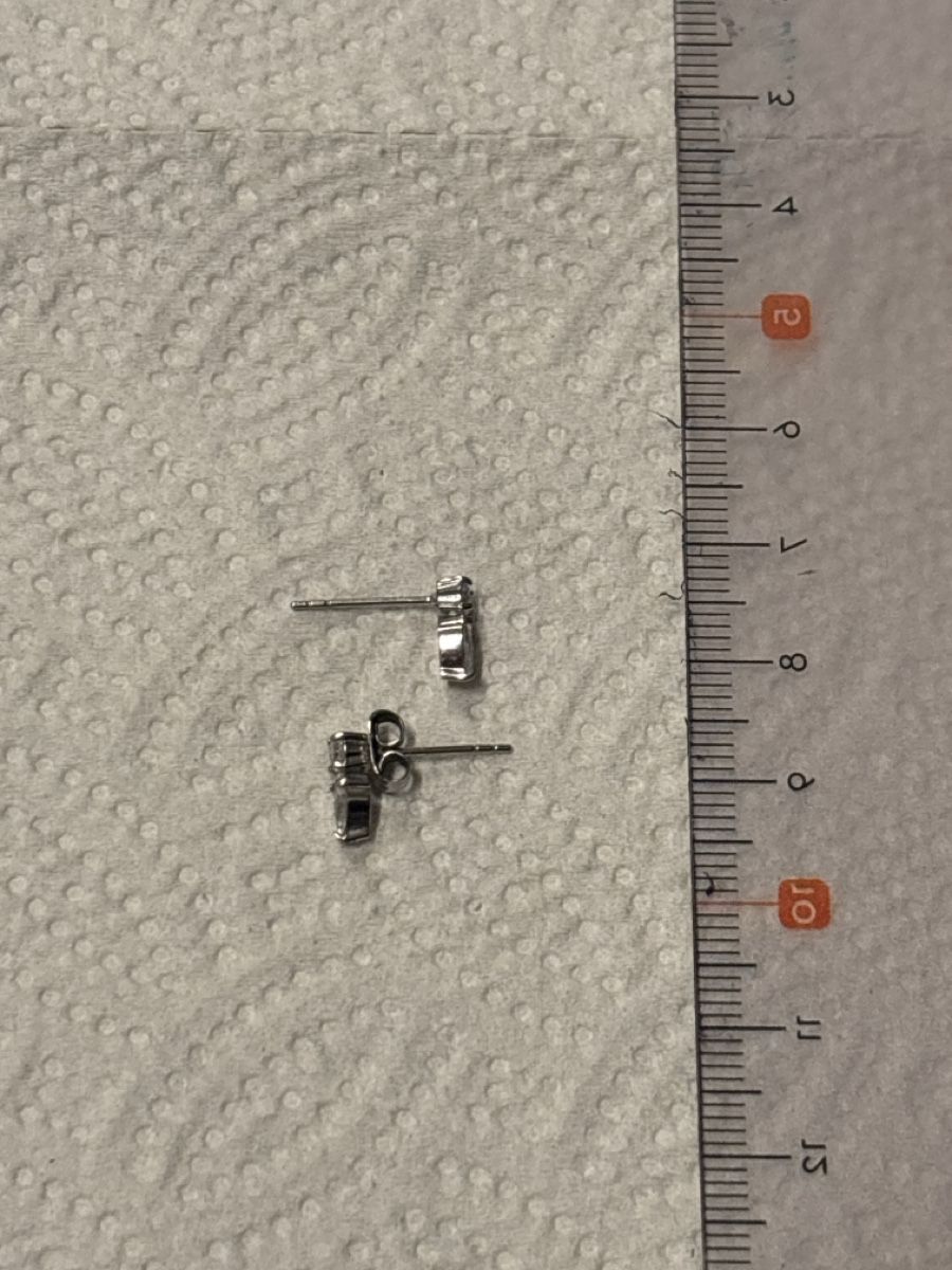 Ohrringe & -stecker: Ohrenringe  – Gebraucht aus Saland von ser_bx5g 2