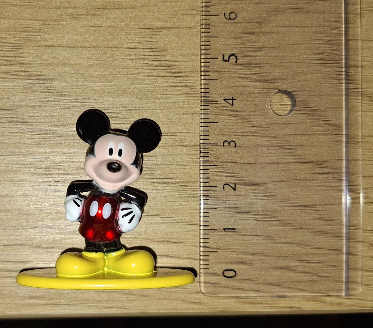 Disney Giocattoli: Disney minifigure en métal Mickey Mouse – Nuovo e nell'imballaggio originale da Genève venduto da BrickFanGe