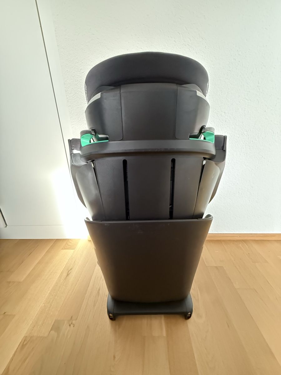 Maxi-Cosi Auto-Kindersitze: Maxi Cosi i-Size – Gebraucht aus Bellach von Spyke82 4