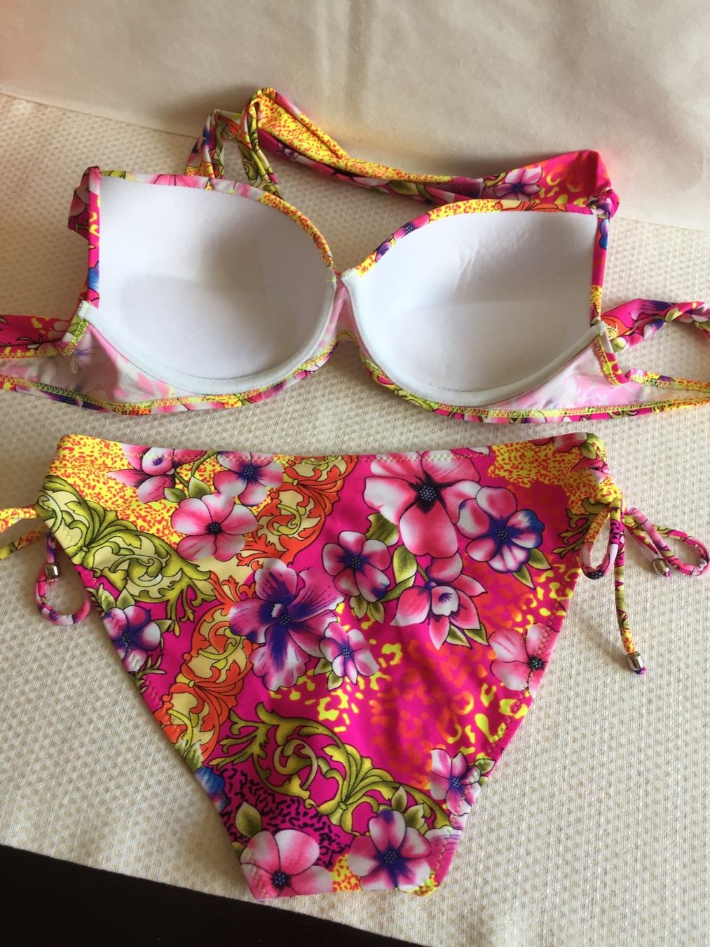 Badekleider & Bikinis: Bikini - 38 – Gebraucht aus Sion von accroshoes 1