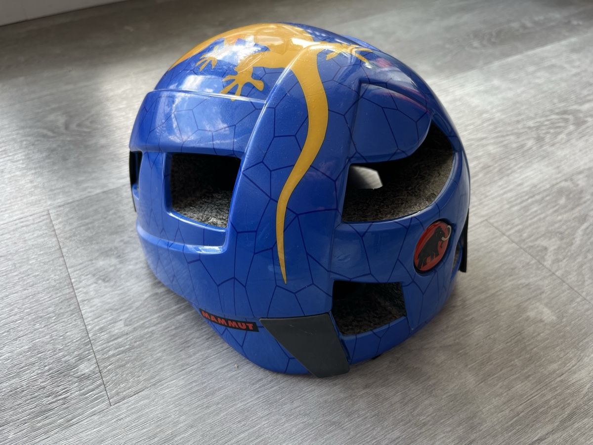 Mammut Caschi: Kinder Kletterhelm Mammut Gr. 48-55 cm – Usato da Schaffhausen venduto da chwiener 1