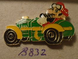 1 Super Mario im Auto Pin (B832)