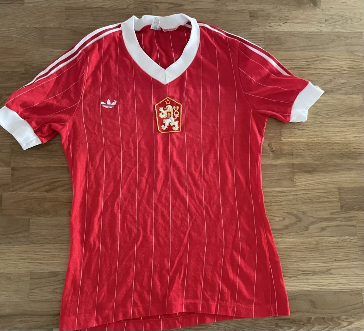 Adidas Canottiere & Pantaloni: Trikot Tschechoslovakei CSSR 1986 home – Usato da Bassersdorf venduto da Cincinnati