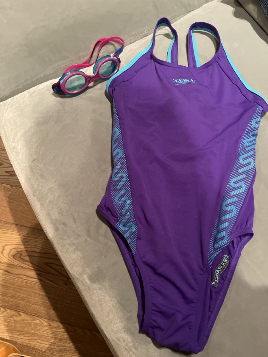Speedo Badekleider & Bikinis: Speedo Olympic swimsuit + Speedo goggles – Gebraucht aus Rüschlikon von ant_5v7g