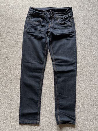 Damen Jeans Yessica dunkelblau Grösse 42 