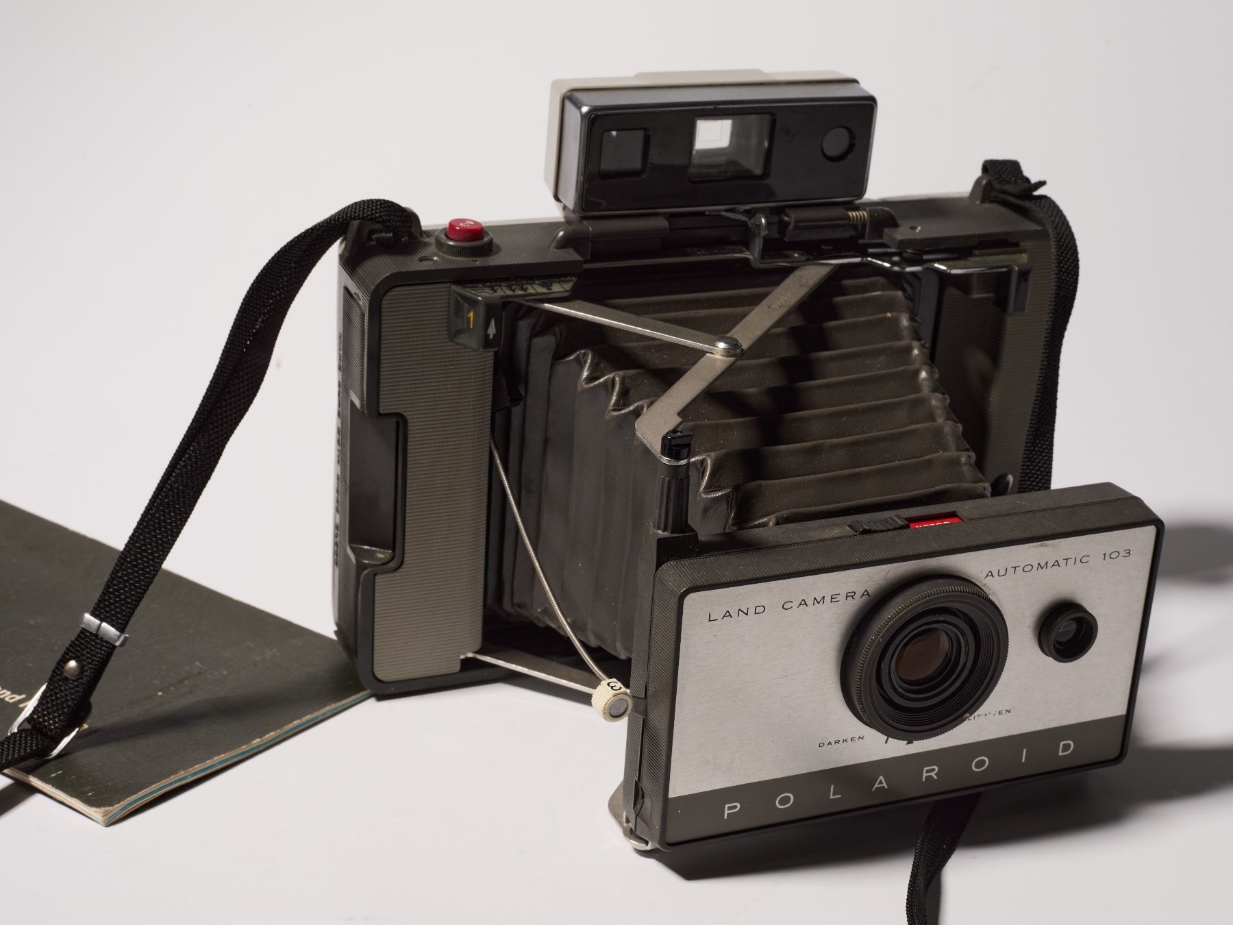 Polaroid Fotocamera: Polaroid Automatic 103 Land Camera, German manual – Usato da Zürich venduto da patrickroppel 2