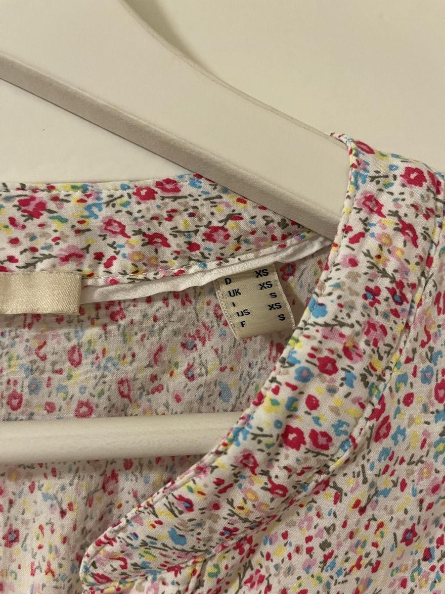 Esprit Camicette: Esprit Bluse, Gr. XS, Blumenmuster, Top Zustand – Nuovo (secondo la descrizione) da Zürich venduto da cla_99rd 2