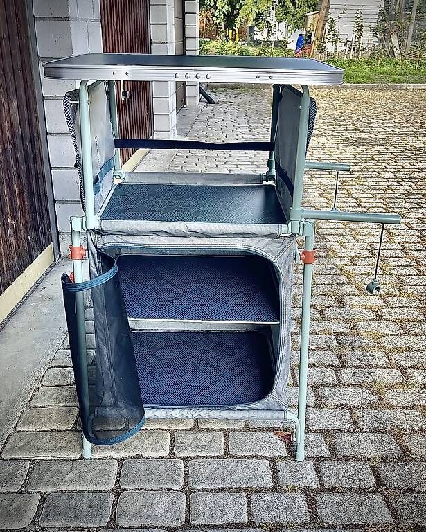 Komplettküchen: Camping Küchenmöbel – Gebraucht aus Aeschi SO von sim_sp26
