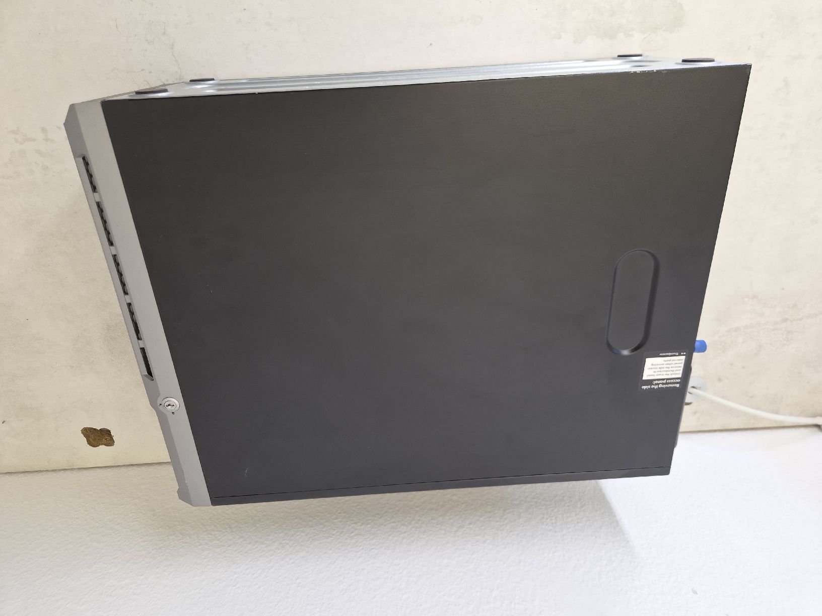 Hewlett Packard Server: HP ProLiant ML310e Gen8 v2 Server, Intel Xeon  – Gebraucht aus SCHAFFHAUSEN von Atami99 3