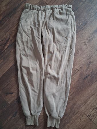 Gemütliche Jogginghose, Grösse M, Beige, Bequem für Zuhause!