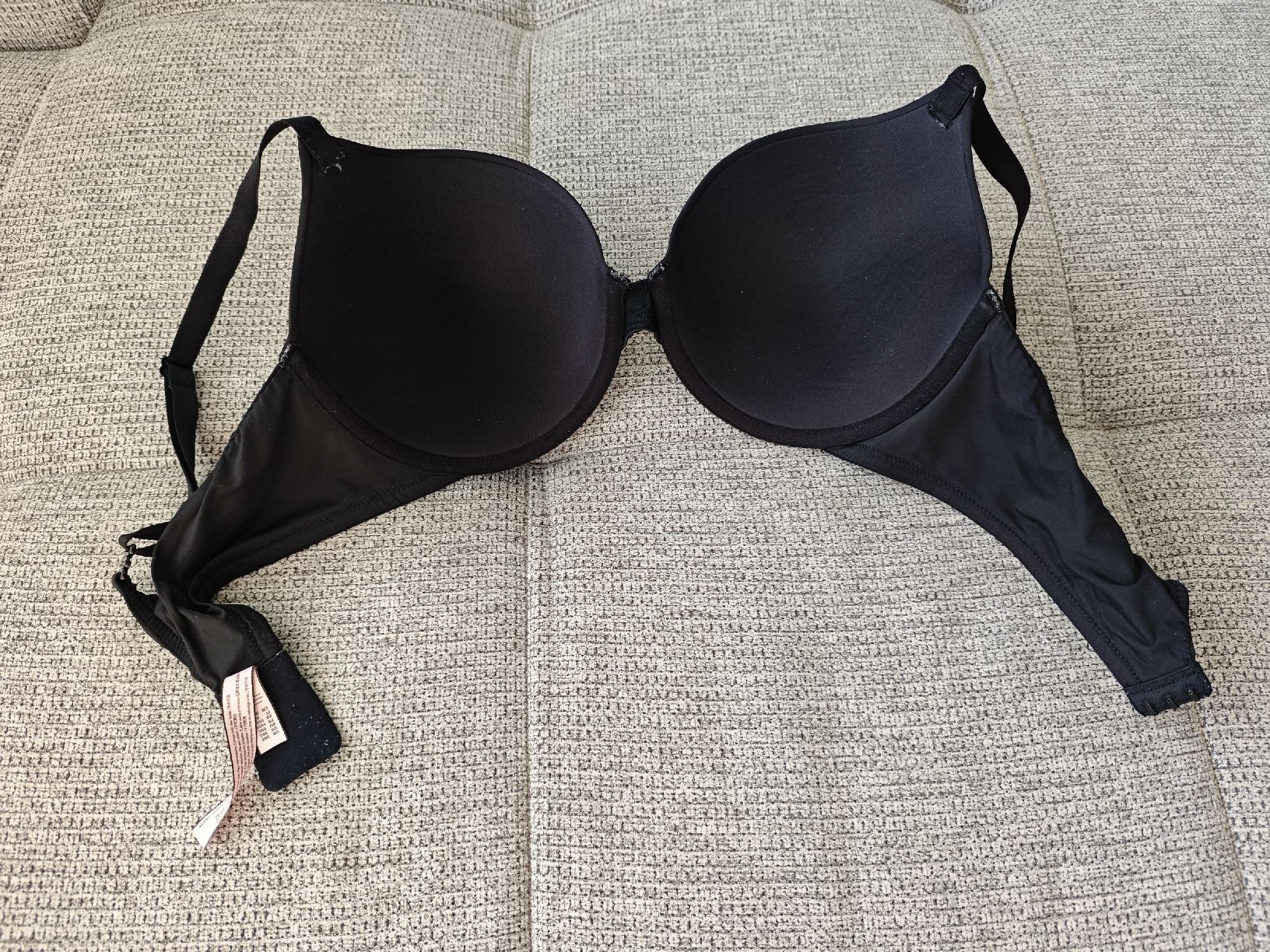 Altra biancheria intima: Bra, size 85C, black, great condition – Usato da Zürich venduto da alu_dzr7 2