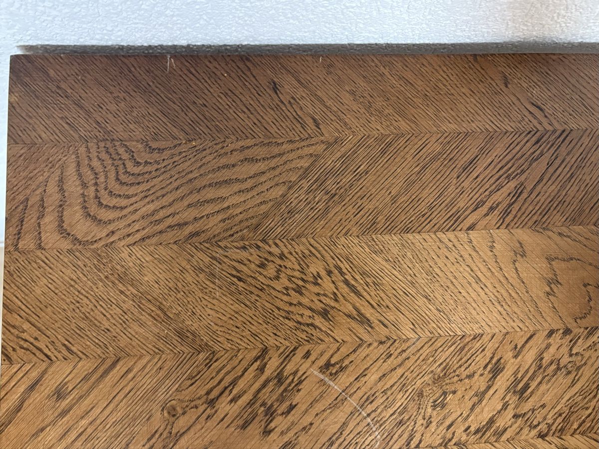 Tavoli: Stehtisch mit Holzplatte  – Usato da Rupperswil venduto da Lu-my 3