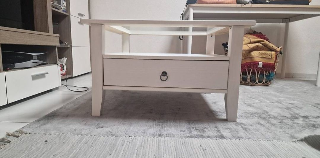 Sofas: Couchtisch 75x75 – D'occasion à Marbach SG par Khan66