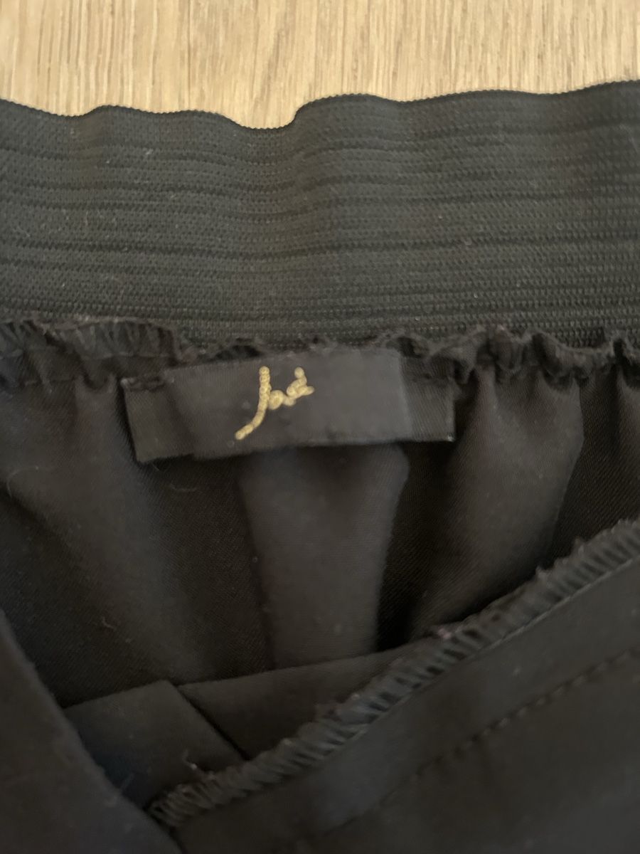 Röcke: Jupe noire causal avec ceinture - taille S / 36 – Gebraucht aus Mont-sur-Lausanne von Vinou6021 6