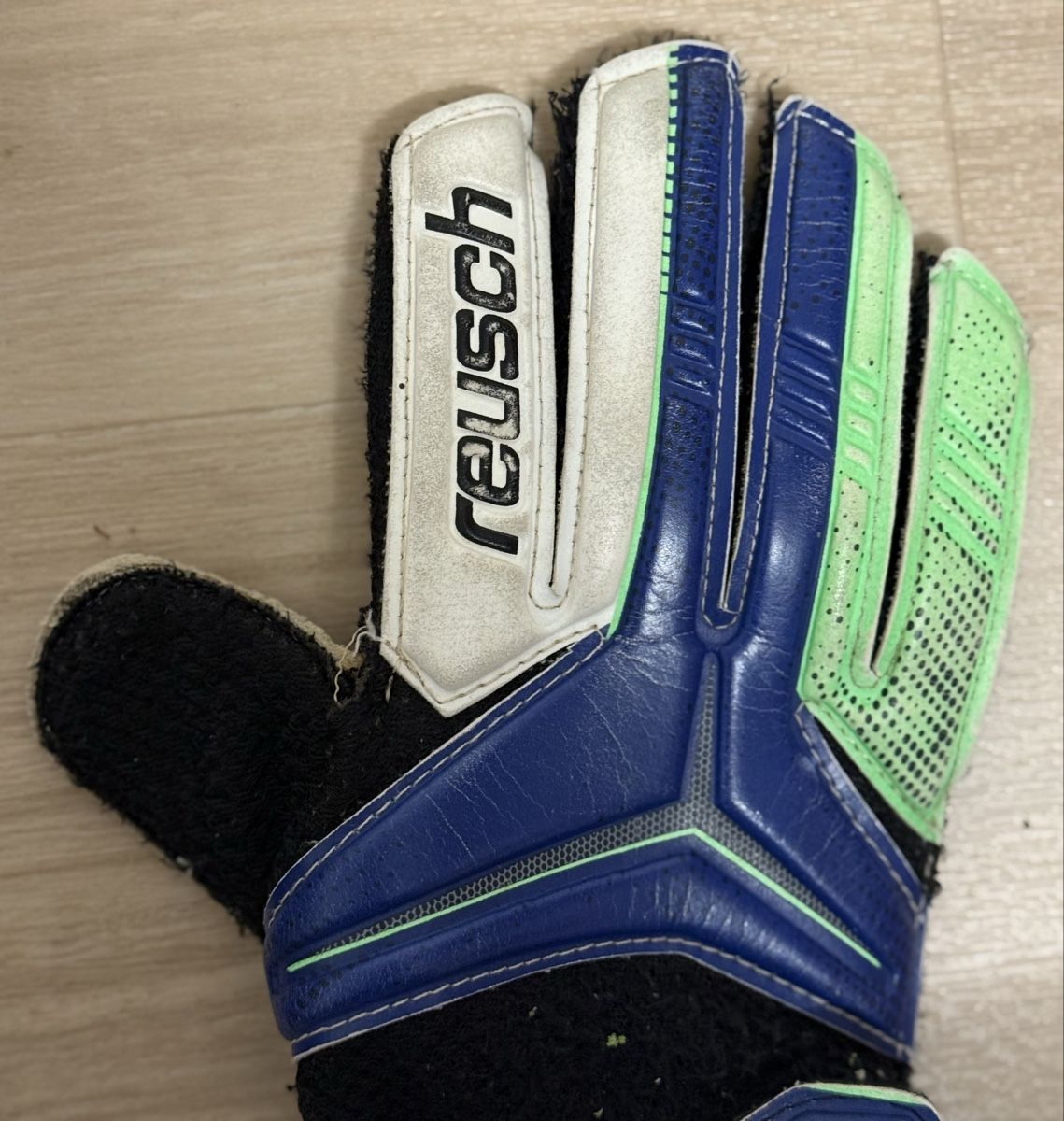Reusch Guanti: Torwarthandschuhe Reusch Kinder Grösse 7 – Usato da Binningen venduto da MichPam71 5