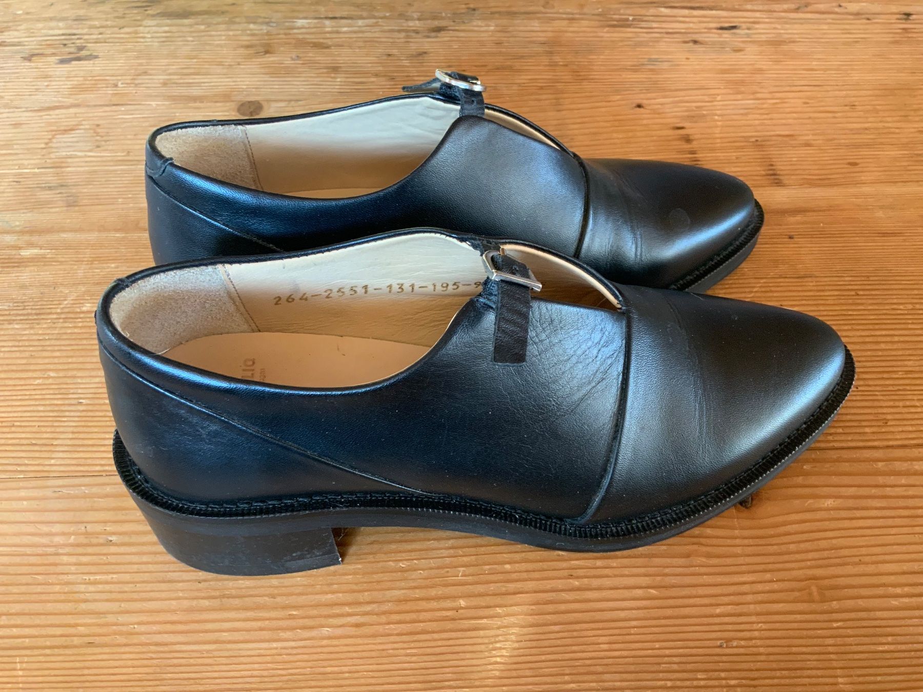 Scarpe da donna: Damen Schuhe Royal Republiq – Usato da Nesslau venduto da Giga257 2