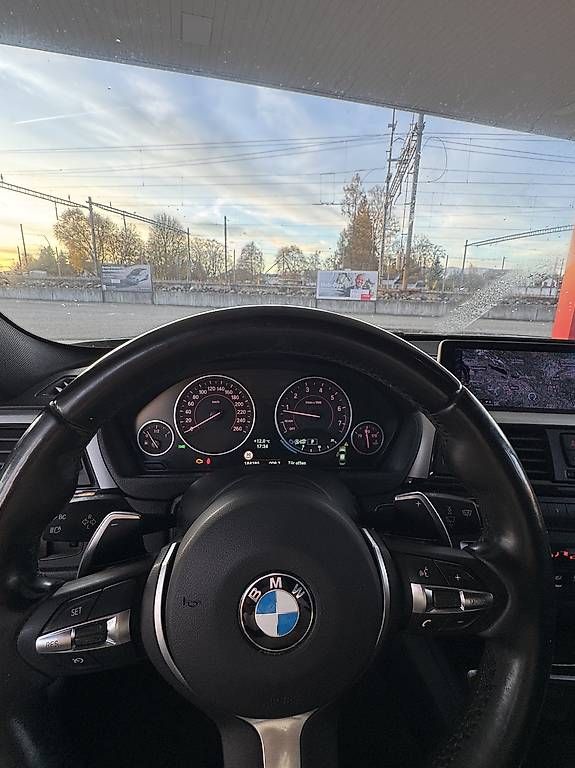 Autos: BMW 335i xDrive M Performance – D'occasion à Langenthal par omar96 3