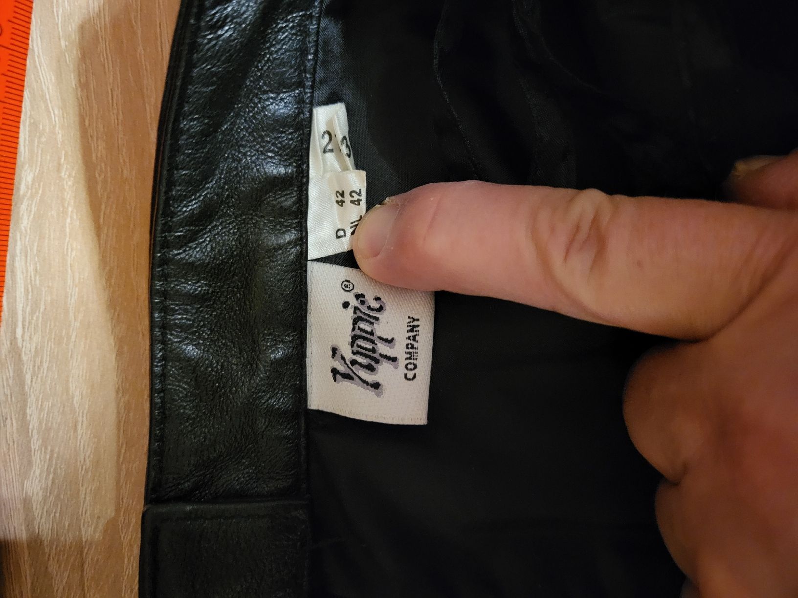Gonne: Damen Leder Minirock gr. 42 – Usato da Schweizersholz venduto da fuchs06 5
