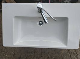 lavabo avec robinetterie pour handicapé comme neuf