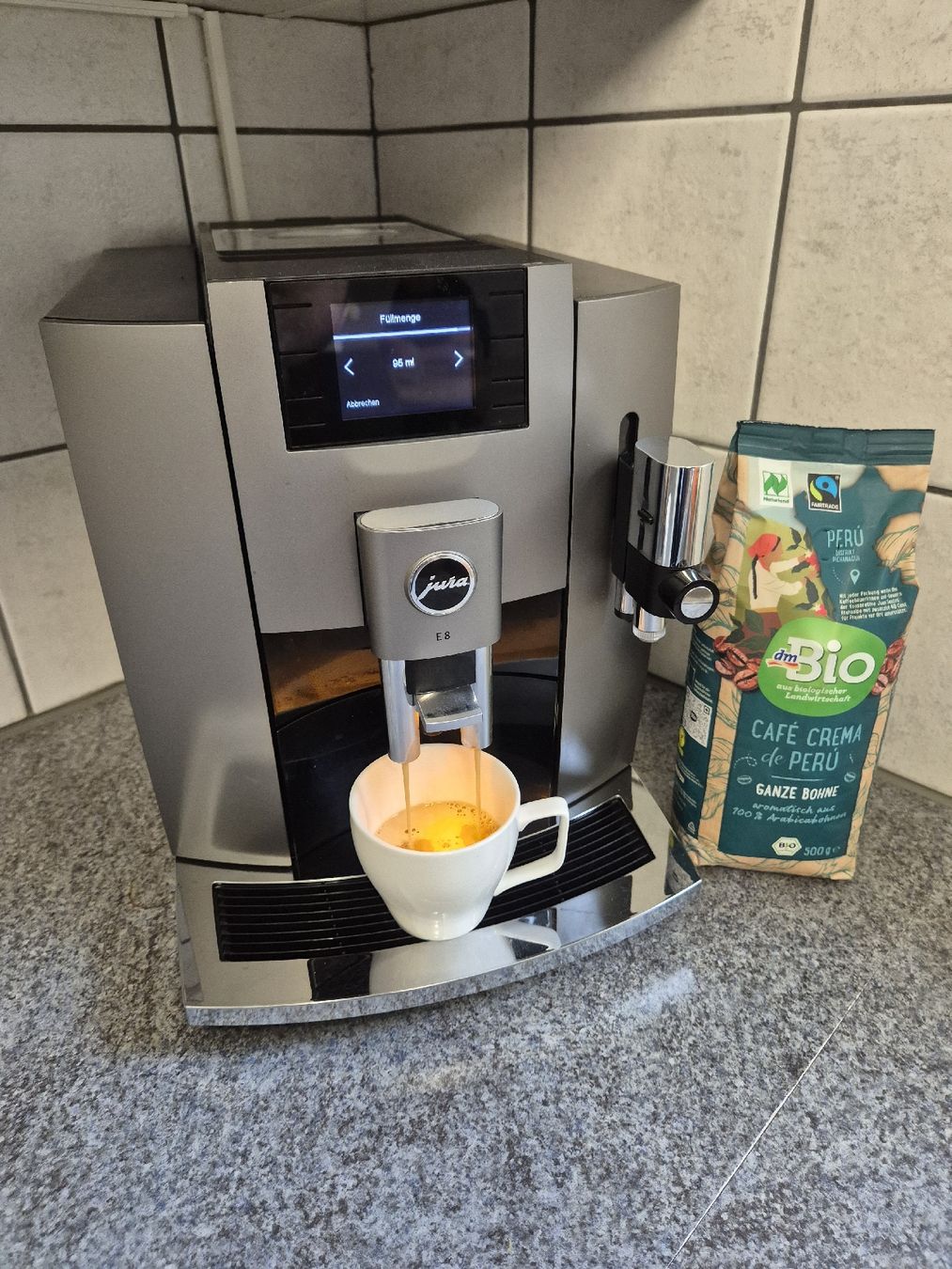 Jura Macchine per caffè & Macchine per espresso: Jura E8 (SB) Top Zustand – Usato da Bürglen TG venduto da mar_5qv2 1