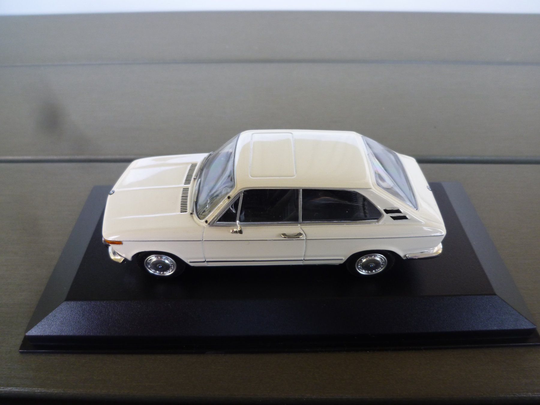 BMW Modellini d'auto: BMW 1800 Touring – Difettoso da Flawil venduto da Imperiosud 4