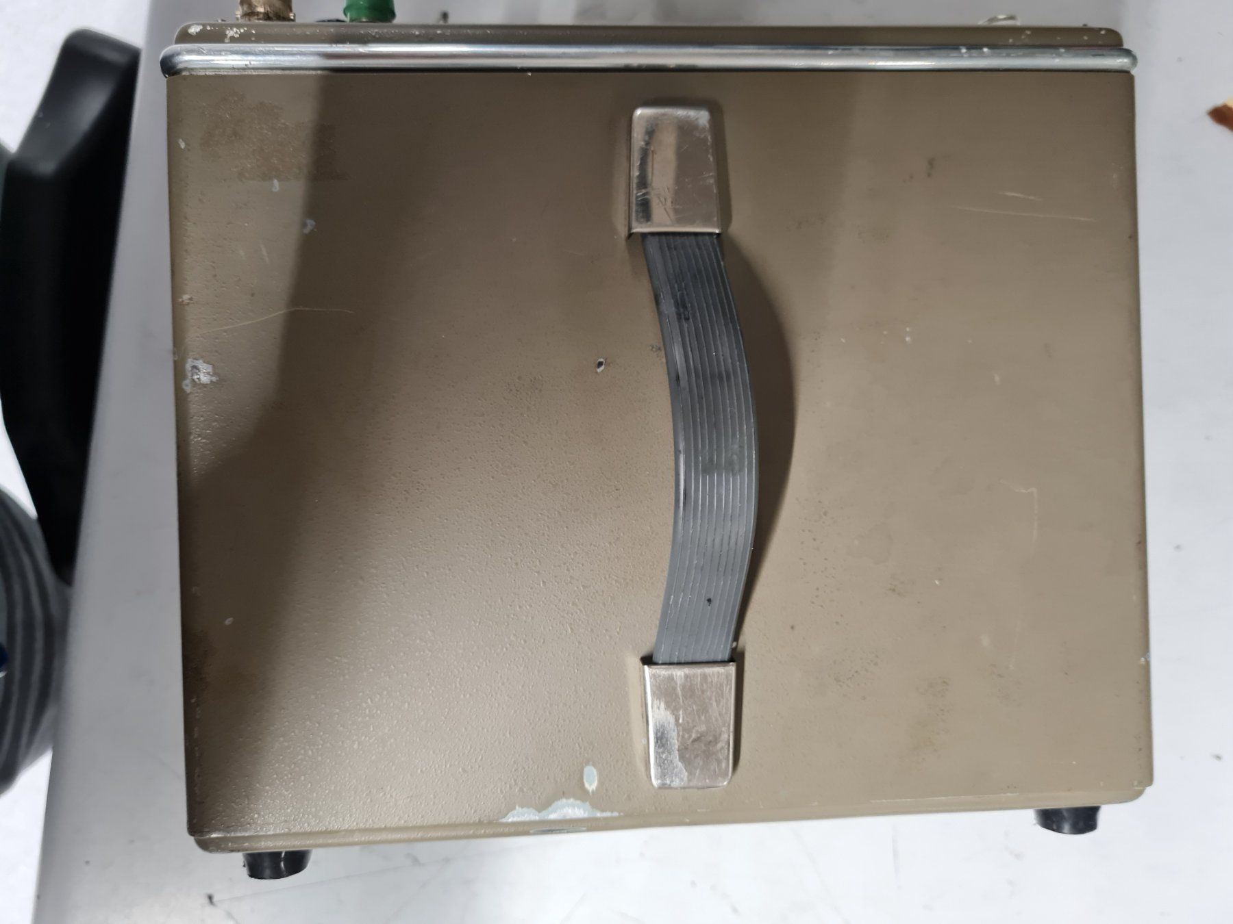 Misurare: High-Voltage Tester HV-TESTER T94/4 – Usato da Horw venduto da Arta20000 1