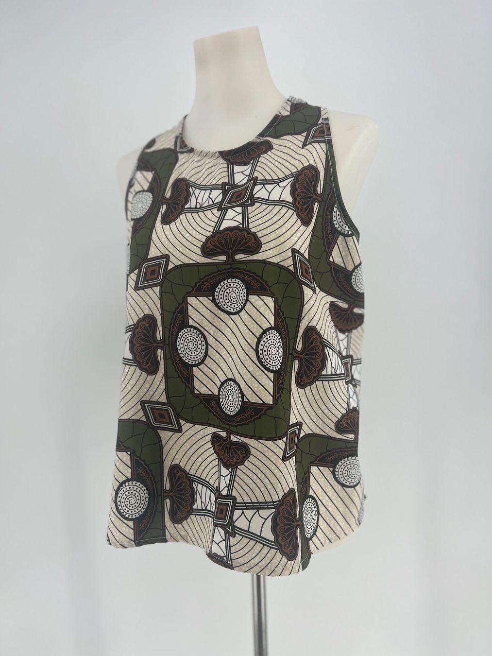 Top: Top Gr. L von New Collection Italy – Usato da Auenstein venduto da moin.