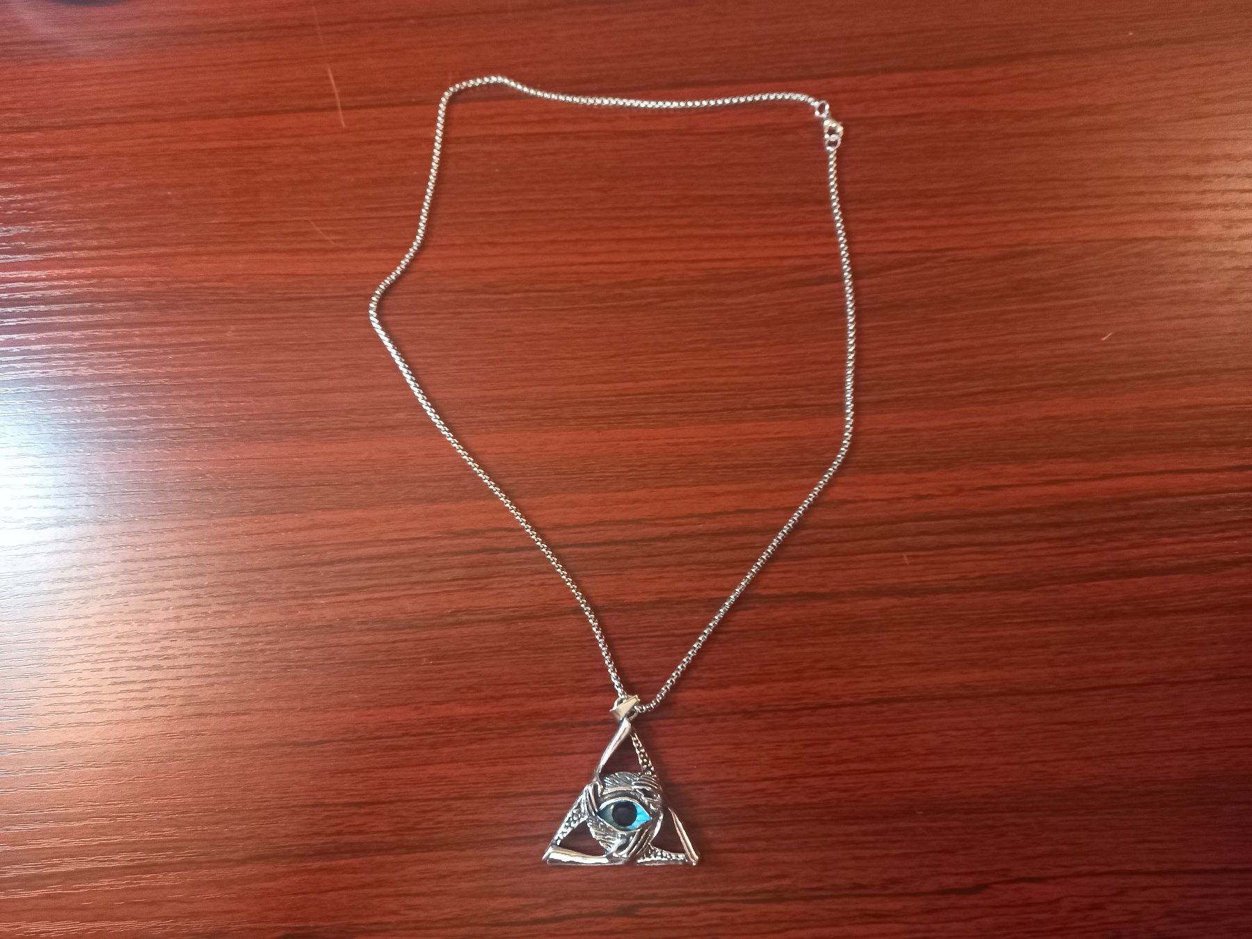 Ketten: Halskette blaues Auge Teufels - Collier œil bleu du diable – Neu und originalverpackt aus Bussigny von NATURALO