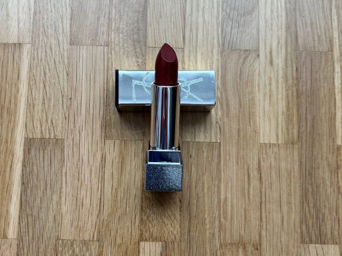 Make-up: Rouge à Lèvre YSL – Nuovo (secondo la descrizione) da Bière venduto da Ariannael